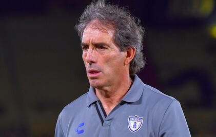 Oficial: Guillermo Almada oficializa su salida de los Tuzos del Pachuca