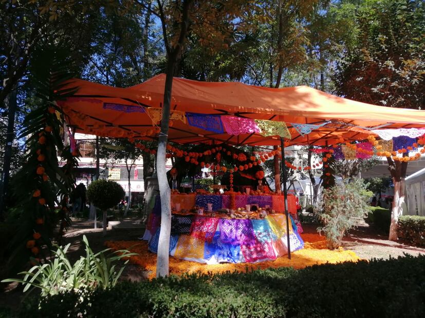 El estado de Hidalgo guarda según la región los diferentes tipos de ofrendas para recibir a los muertos en el 1 y 2 de noviembre Foto: Grisel Lira