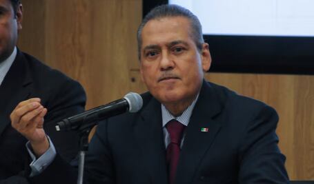 "Alito Moreno, aspirante a dictador y tirano", acusa Manlio Fabio Beltrones tras exclusión del PRI en el Senado