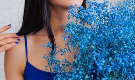 ¿Por qué las mujeres regalan flores azules el 3 de octubre en México?