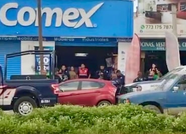 Ejecutan a representante vecinal dentro de negocio en Tula