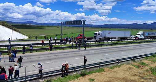 Ejidatarios de tres entidades bloquearon nuevamente casi nueve horas el Arco Norte