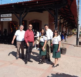 Club Kyrios dona contenedores para separación de residuos en Tulancingo