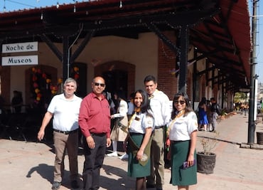 Club Kyrios dona contenedores para separación de residuos en Tulancingo