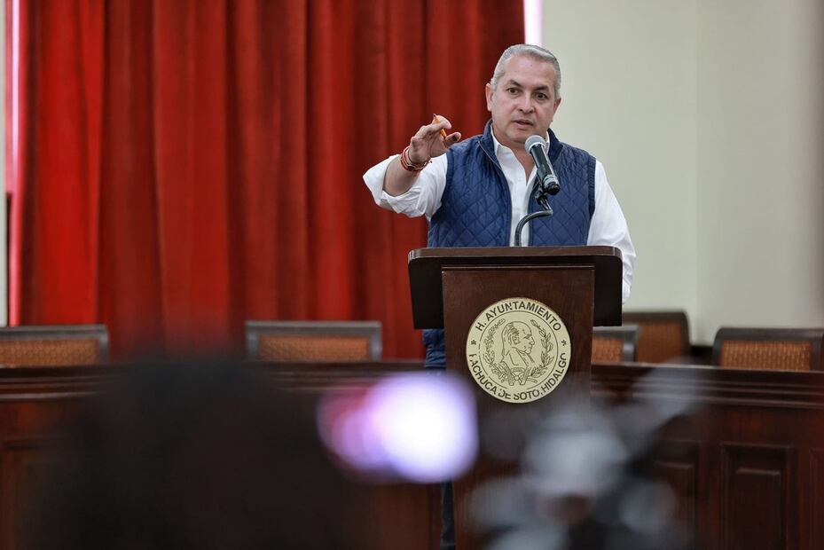 Alcalde de Pachuca pide denunciar a 'franeleros' | Facebook: Sergio Baños