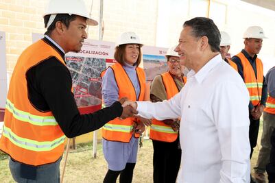 Supervisa Menchaca Salazar obra en Almoloya