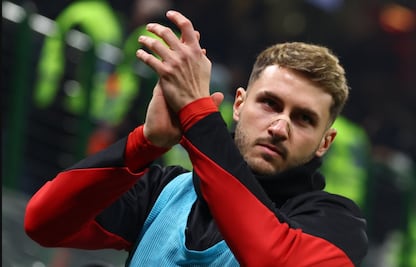 El Chaco rompió el silencio sobre la situación de Santi Giménez con el Milan; ¿por qué no se fue?