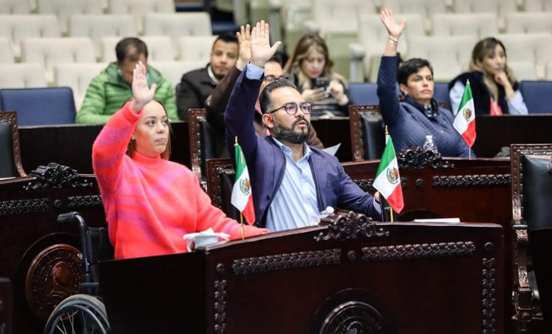 Durante los dos primeros años legislativos, fueron turnadas 945 asuntos a la Comisión de Legislación y Puntos Constitucionales, de los cuales 315 fueron resueltos y quedaron 630 asuntos pendientes, lo que representa un rezago del 66.6 por ciento.