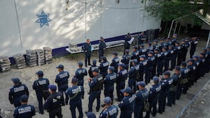Huejutla refuerza a su corporación con entrega de equipo táctico a policías municipales