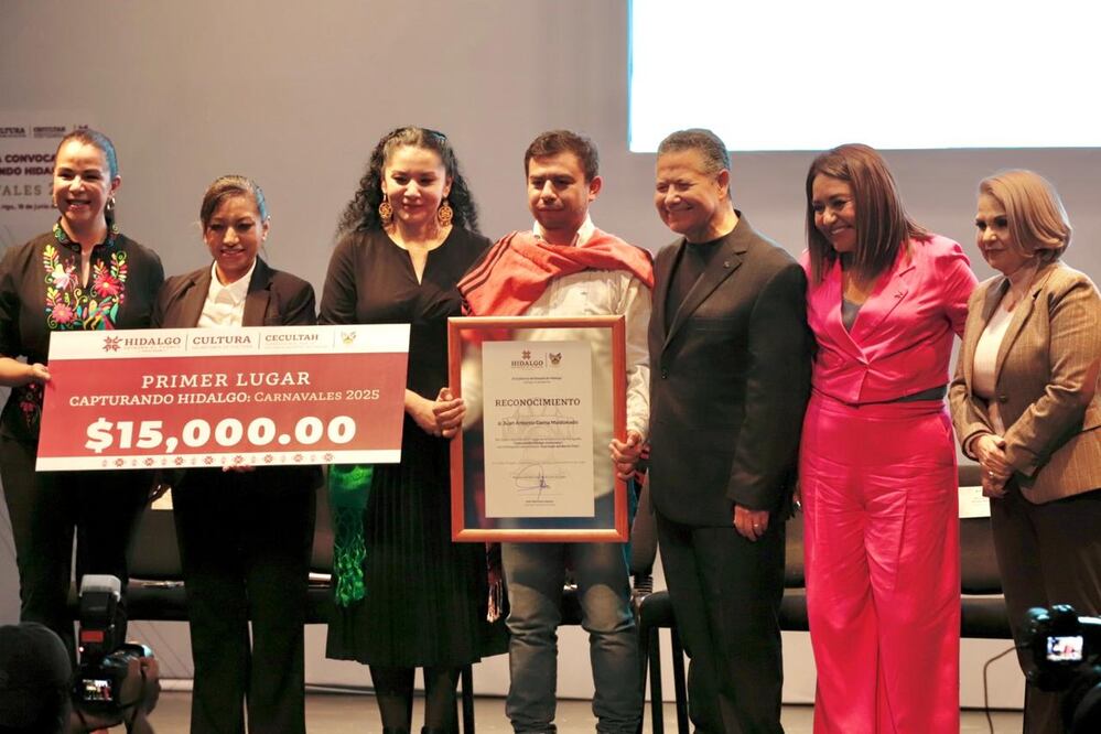 ¡El carnaval de Hidalgo llega al Tuzobús! Foto: Luis Soriano