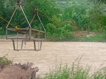 Inspeccionan zona del río Amajac para construir un puente