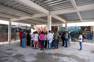Entregan primera etapa de la rehabilitación del mercado de Zimapán