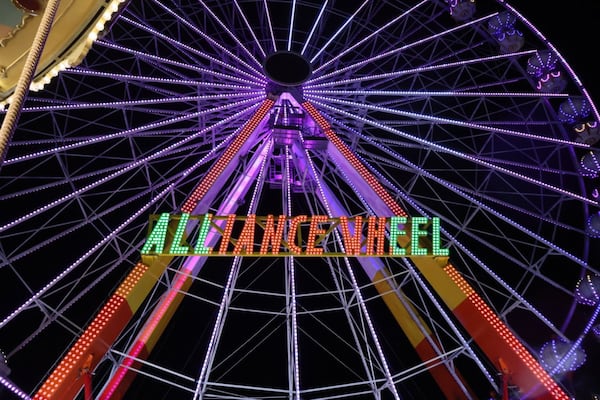 ¿Qué artista se presentará este domingo en el teatro del pueblo de la Feria de Pachuca San Francisco 2026?
