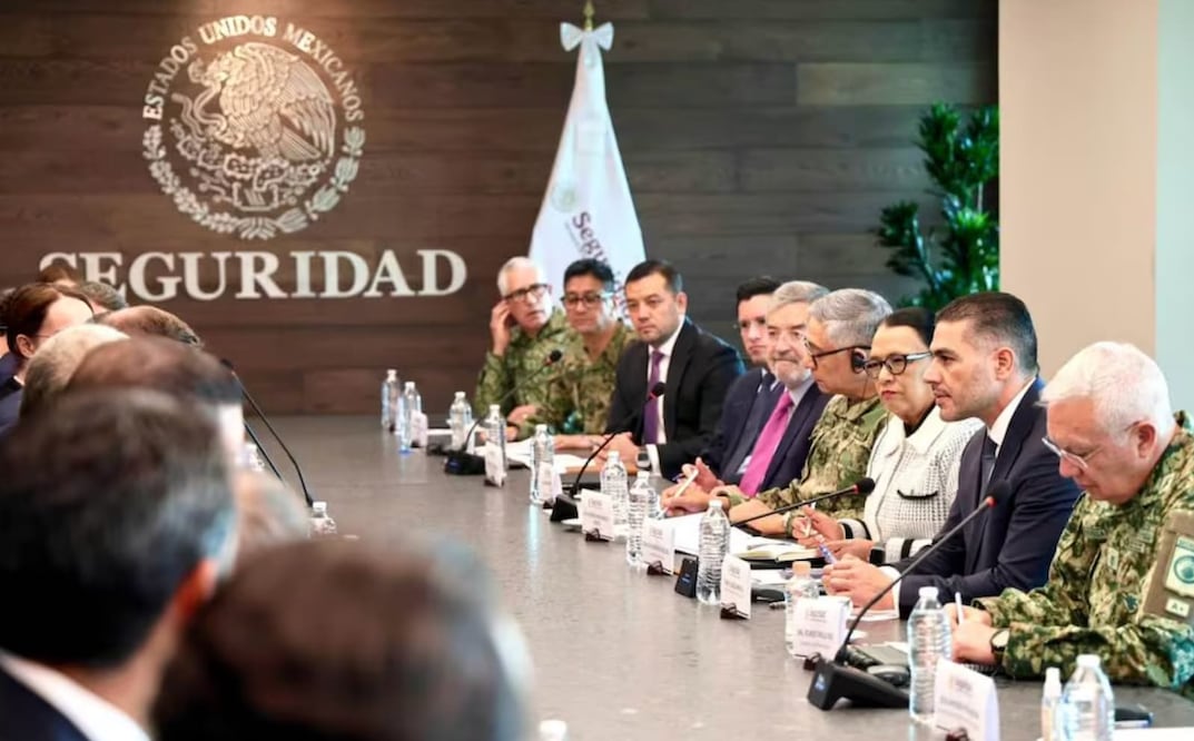 Omar García Harfuch sostiene reunión de trabajo con representantes de la FIFA rumbo al Mundial de Futbol 2026 (04/03/26). Foto: Especial
