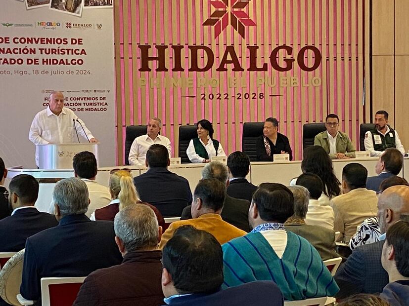 Miguel Torruco realiza gira en Hidalgo y anuncia regreso al barrio mágico El Arbolito | Foto: Luis Soriano