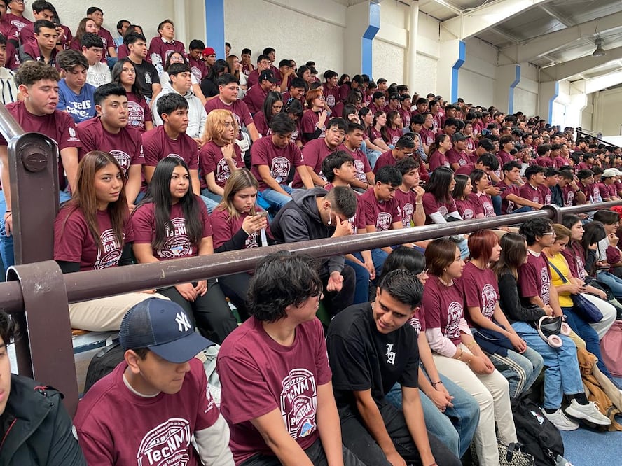La nueva Unidad Académica Tipo III de Ciencias de la Tierra tuvo una inversión de 38.2 millones de pesos y albergará las carreras de Ingeniería Civil y Arquitectura, las de mayor demanda en el Tecnológico de Pachuca.