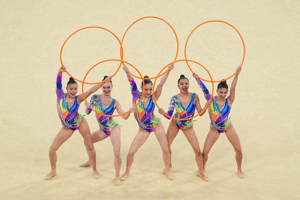 Gran resultado para el conjunto de gimnasia rítmica, finaliza en el sitio 12 del all around luego de las rutinas de 5 Aros y la de 3 listones y 2 pelotas en los Juegos Olímpicos I Foto: ESpecial