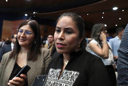 Prevé Simey Olvera guerra sucia en su contra, ante proceso electoral
