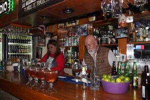 Pedro Ángeles, medio siglo detrás de la barra de “Lluvia de Estrellas”