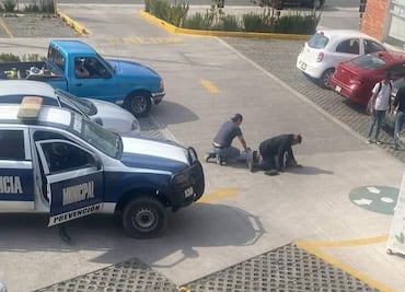 Detienen a hombre que agredió a mujer en plaza comercial de Tizayuca