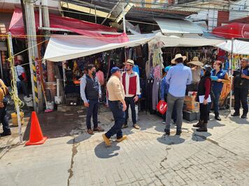 Presidente de Pachuca anuncia reubicación de vendedores ambulantes sin favoritismos