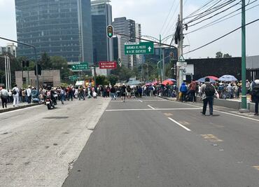 Ejidatarios de Hidalgo bloquean Insurgentes Sur exigiendo soluciones para problemas de agua