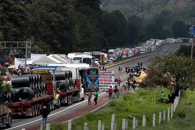Ejidatarios llegan a acuerdo con autoridades poblanas; abrirán un carril en autopista México-Puebla