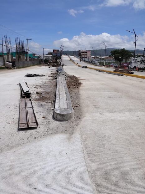 Poca posibilidad de apertura del puente vehicular Tulancingo-Acatlán | Foto: Grisel Lira
