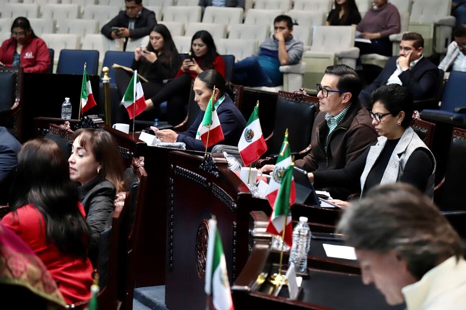 Diputados locales recibirán 2 millones en aguinaldos | Luis Soriano