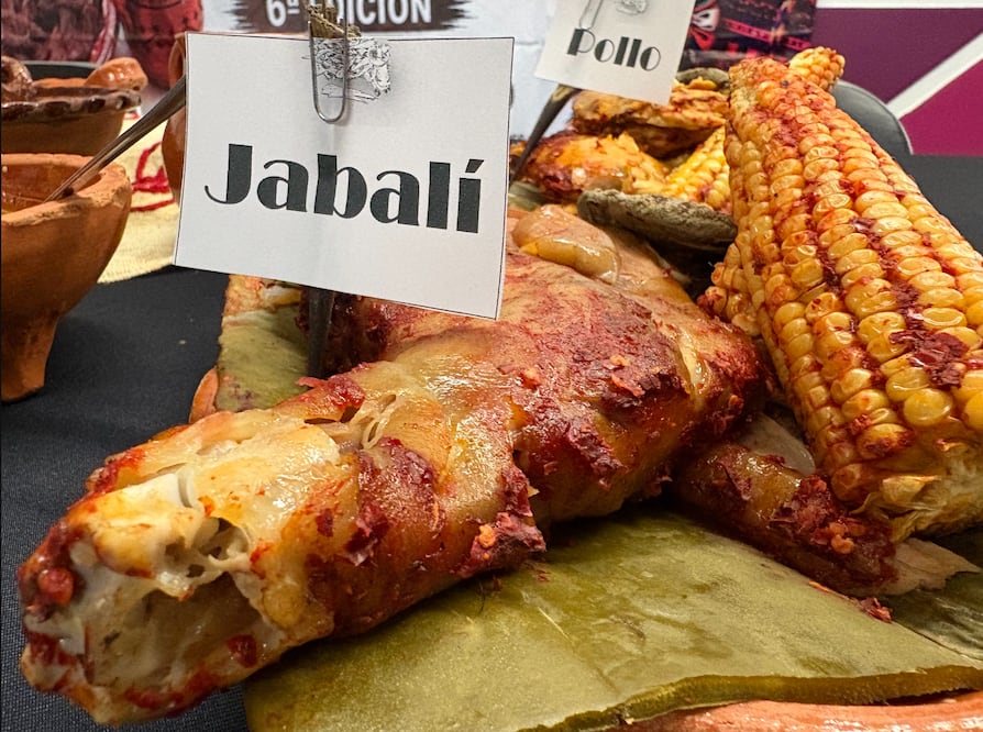 La tradición se sirve en horno de tierra | Foto: Turismo Hidalgo