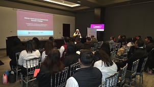 Capacitan a equipos regionales de psicología
