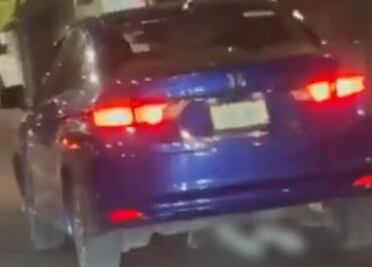 Circula video de automovilista que arrolla y arrastra a motociclista en Iztapalapa; sin respuesta oficial de las autoridades 