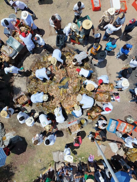 Más de 10 mil turistas llegaron atraídos por una de las tradiciones gastronómicas más representativas del municipio de Actopan; la barbacoa. I Foto: Presidencia municipal de Actopan