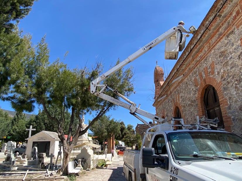 Pachuca alista operativo por Día de Muertos; esperan más de 25 mil visitantes en el panteón municipal | Foto: Luis Soriano