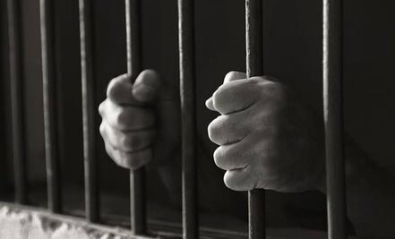 Se quedan en prisión sujetos que tenían un set de pornografía infantil en Pachuca