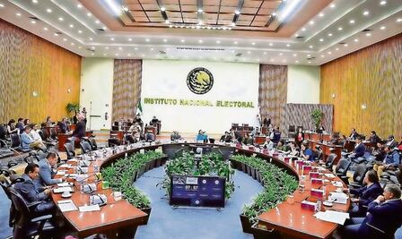 INE pospone aprobación de recursos para capacitación electoral de elección judicial; requiere más de 25 mdp 
