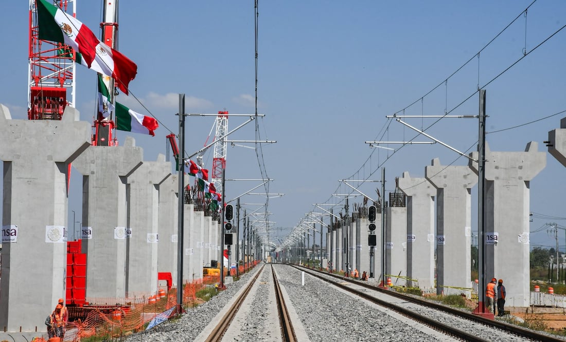 ¡El Tren México–Pachuca sigue tomando forma!  Facebook: Delfina Gómez Álvarez