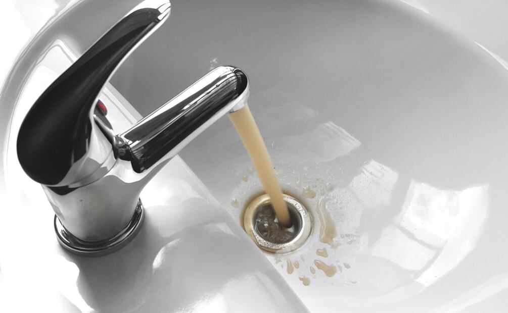 Vecinos del fraccionamiento Chavarría denuncian mala calidad del agua potable | Imagen ilustrativa