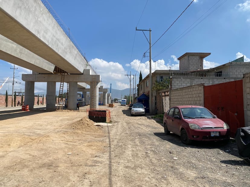 Vecinos de Mineral de la Reforma reportan grietas en sus viviendas y las atribuyen a las obras del tren AIFA-Pachuca | Foto: Luis Soriano