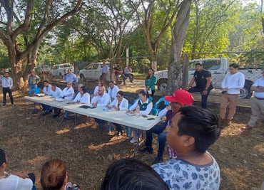 Liberan a tres médicos retenidos en Huejutla tras diálogo con autoridades