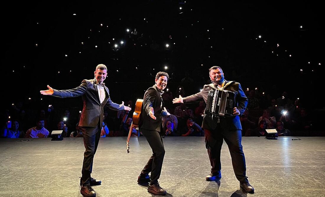 Facebook: Los Tres Tristes Tigres