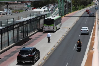 Analizan reactivar multas por invasión al carril confinado del Tuzobús
