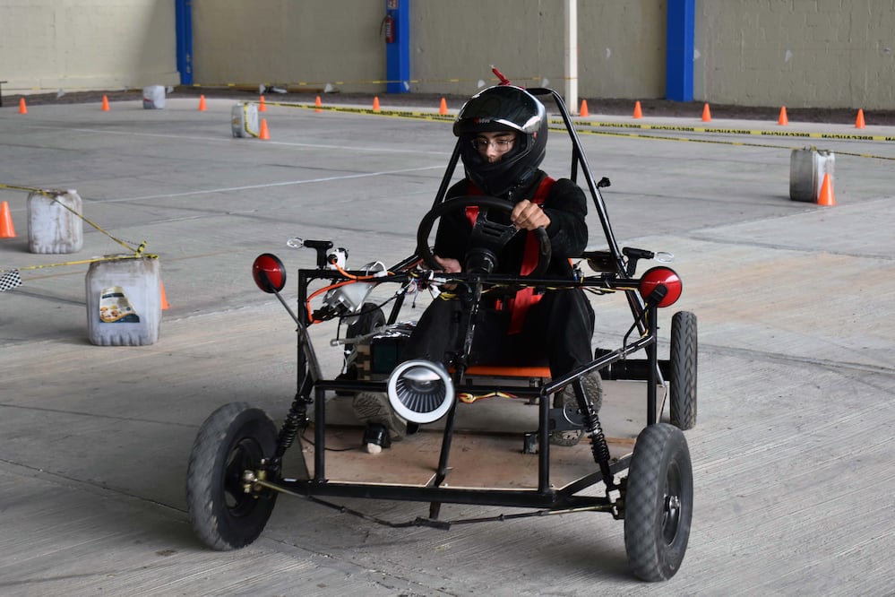 Estudiantes del ITESA ponen a prueba su talento en electromovilidad | Foto: SEPH