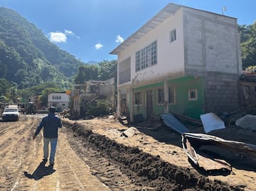 Pobladores de Chapula regresan a su comunidad; especialistas analizarán si es habitable