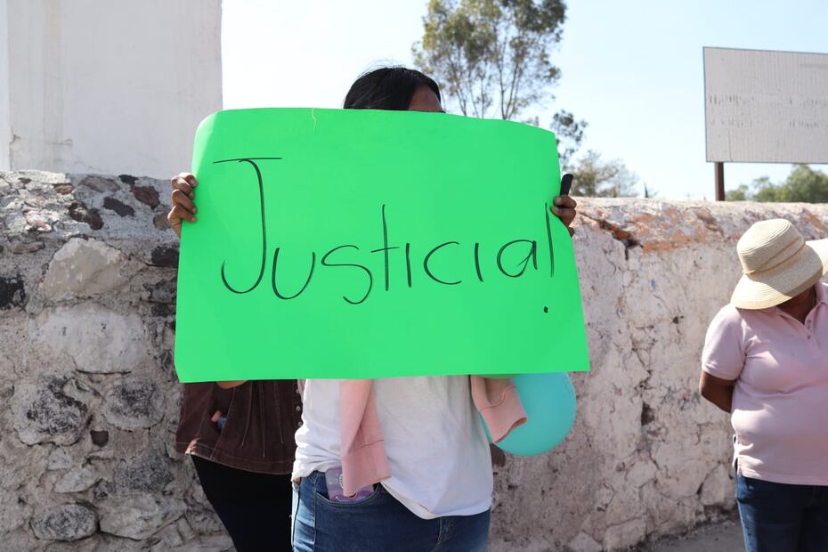 Madres de familia exigen una respuesta de las autoridades ante la presunta violación de dos niñas menores de 5 años Foto: Josué Ortiz