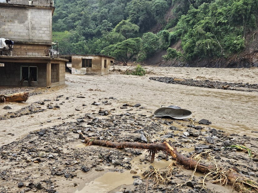 Decenas de familias de la comunidad de Chapula se quedaron sin hogar durante el desastre natural que azotó a Hidalgo en 2025. Foto: Especial