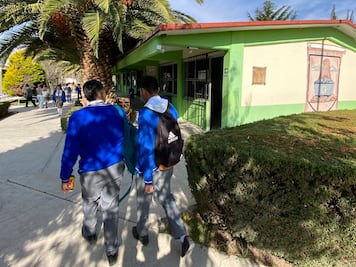 Gobierno de Hidalgo destina más de 464 millones de pesos para útiles y zapatos escolares