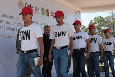 Entregan cartillas y hojas de liberación a 378 soldados del Servicio Militar Nacional en Pachuca