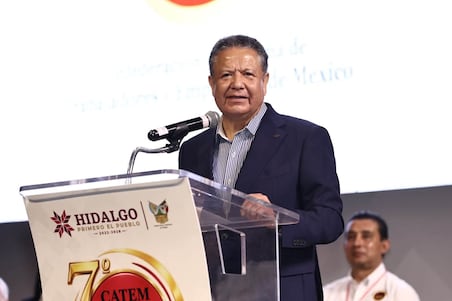 Pedirá Menchaca dar seguimiento al caso de Leslie, impulsora de la Ley Ácida en Hidalgo