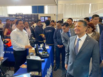 El desarrollo de Hidalgo es producto del talento de su gente: Julio Menchaca